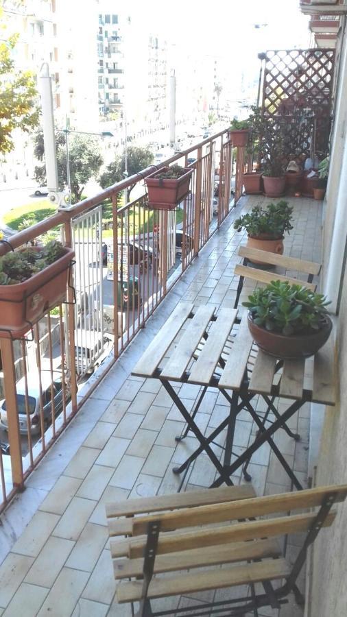 Casa Family & Friends Bed & Breakfast Salerno Eksteriør bilde